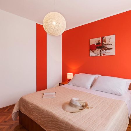 Two Bedroom Apartment, Nice Neighborhood, Free Parking, Wifi Pula Ngoại thất bức ảnh