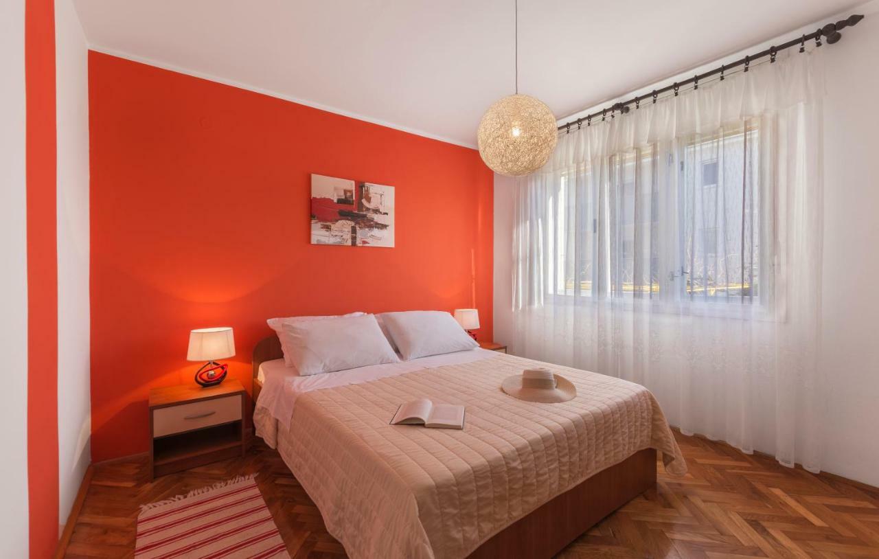 Two Bedroom Apartment, Nice Neighborhood, Free Parking, Wifi Pula Ngoại thất bức ảnh